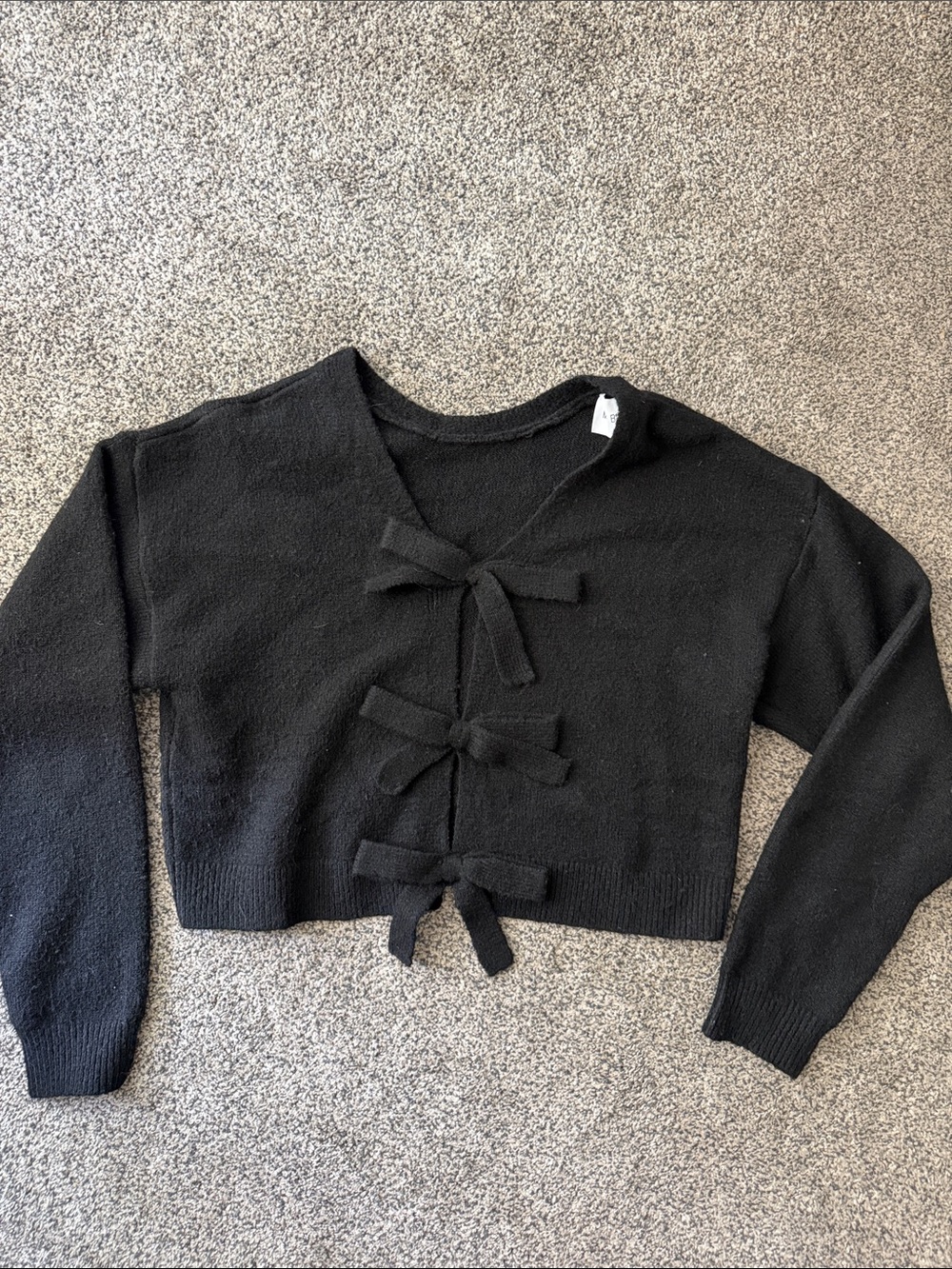 Women’s Black V-Neck Bow-Tie Cropped Sweater
